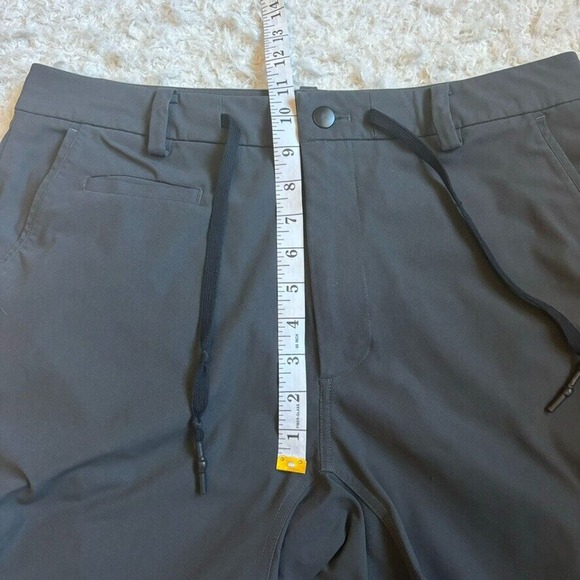 Lululemon Men’s 34 ABC Dark Grey Joggers Pants Zip Closure Drawstring Pockets - Picture 12 of 13